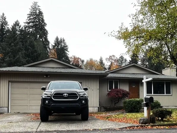 17619 SE Paradise Dr, Milwaukie, OR 97267