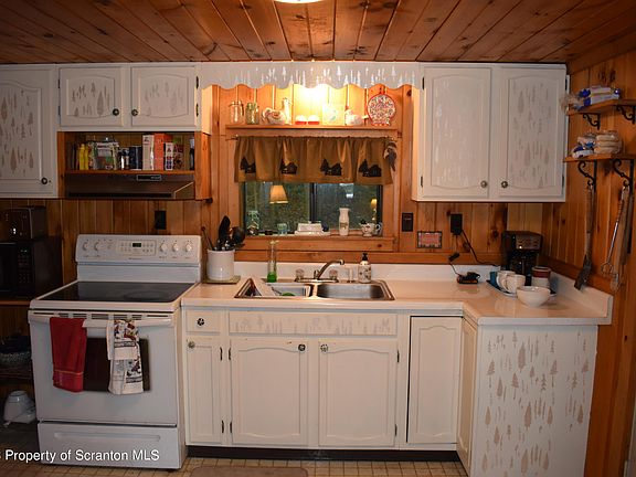 3rd image of 508 Lake Roy Cir