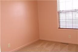 5th image of 333 Cranklen Cir