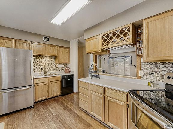 4th image of 9323 W Columbia Place