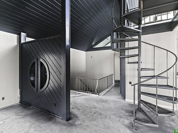 2nd image of 21925 Quail Ridge Cir