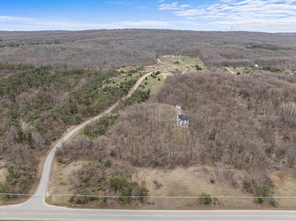4470 Walker Rd, Harbor Springs, MI 49740