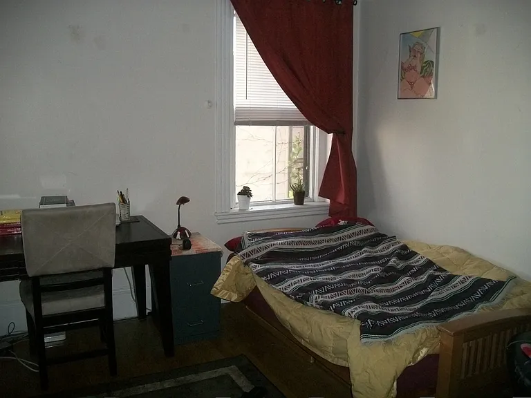209 Hamilton St #4R — Photo 8