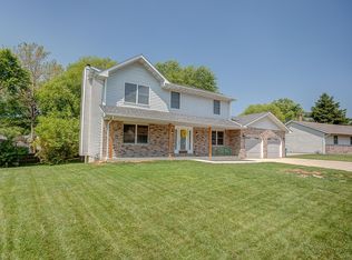 965 Weathervane Ln, Troy, IL 62294