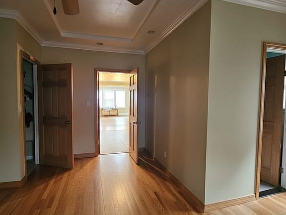 5th image of 20-68 32nd St #1