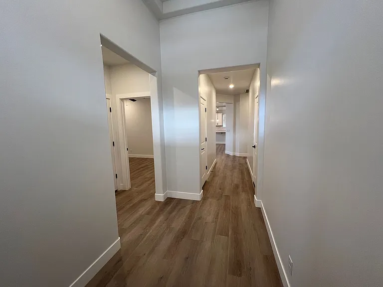 702 W Cedar Hill Dr — Photo 13