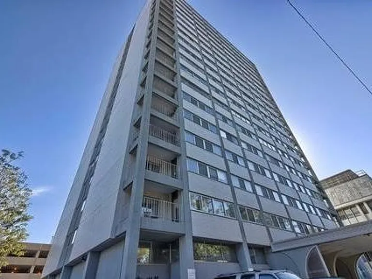 1520 Senate St #48 — Photo 2