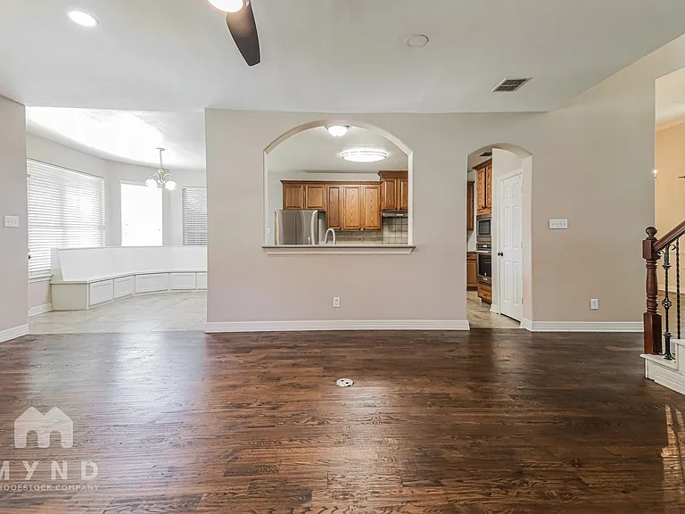4624 Dalrock Dr — Photo 6