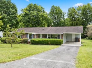 7214 Winchester Dr, Knoxville, TN 37919