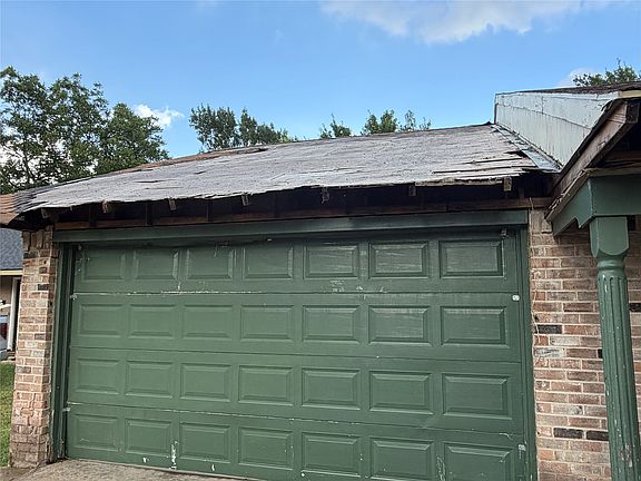 3rd image of 1605 Acosta St