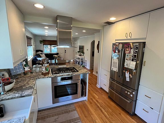 Kitchen with Bosch appliances