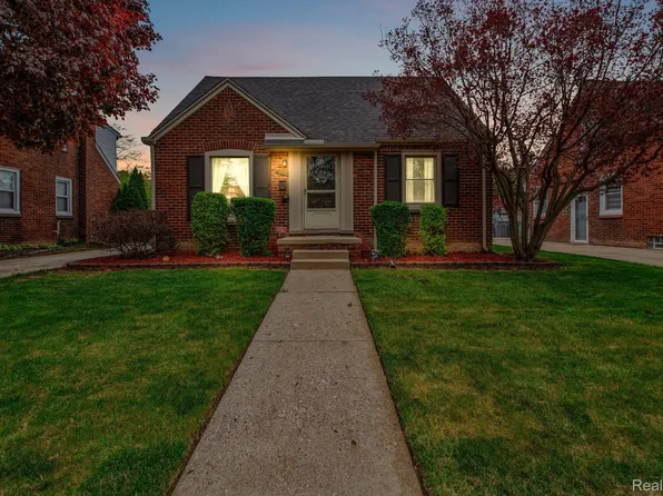 3164 Willow St, Dearborn, MI 48124