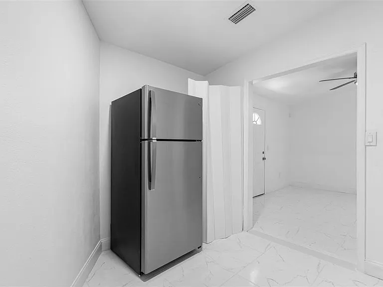 6847 Woodsman Dr — Photo 18
