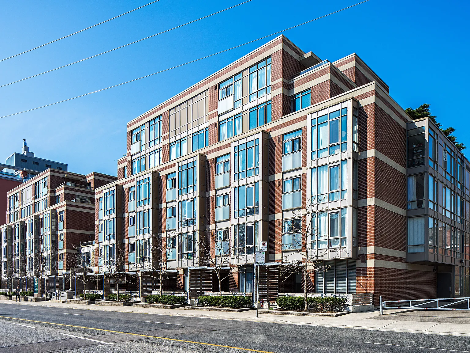 88 Spadina Road — Photo 2