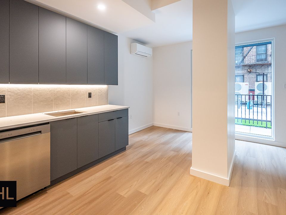 1st image of 931 Carroll St #206