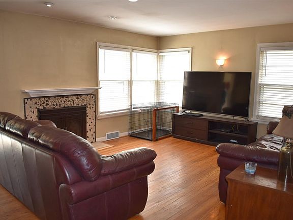 2nd image of 309 Wakewa Ave