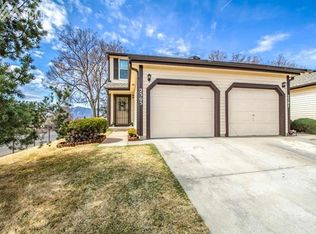 2305 Lexington Village Ln, Colorado Springs, CO 80916