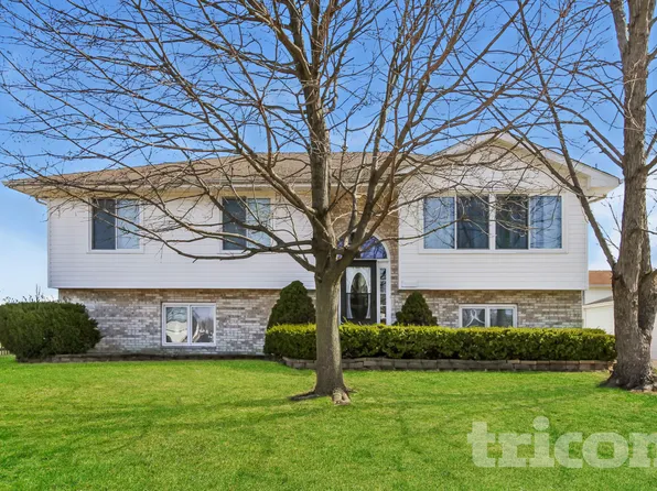 1812 Cumberland Dr, Plainfield, IL 60586