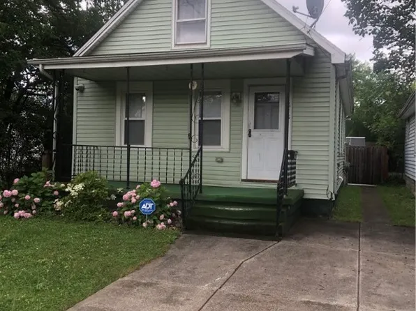 618 35th St, Niagara Falls, NY 14301