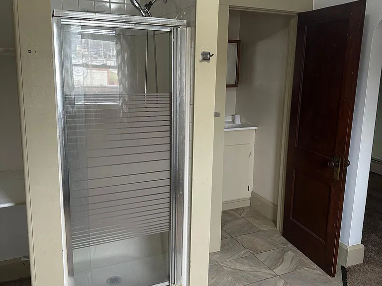 350 Main St #5 — Photo 7