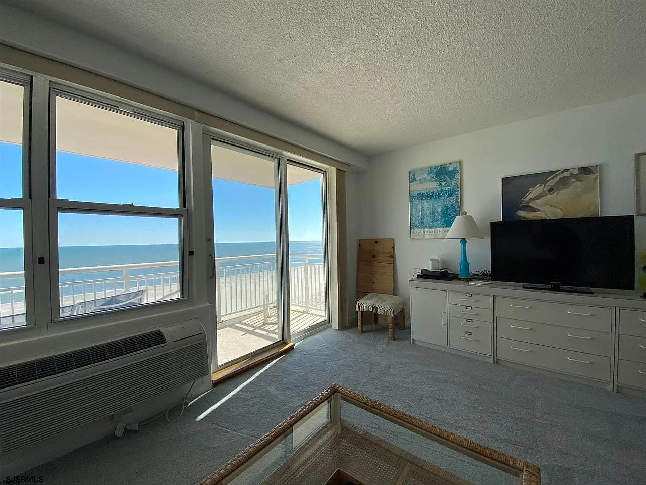 1 bed, 1.0 bath, $20,000 — Photo 2