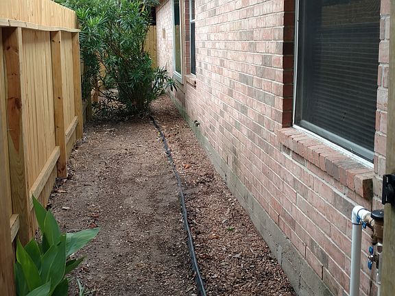 4th image of 1211 Crystal Lake Cir E