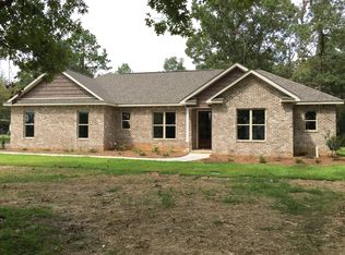307 Sandy Run Rd, Bonaire, GA 31005