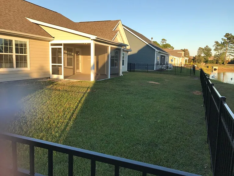 655 Uniola Dr — Photo 12