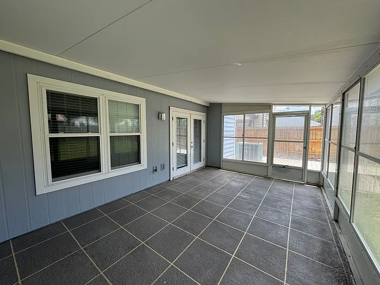 3117 Bridgeford Dr — Photo 20