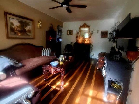 4th image of 94 Beechwood Pl