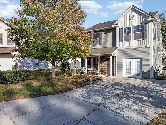 2nd image of 1543 Logan Patrick Ct