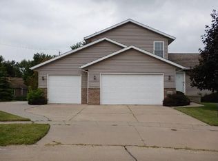 2500 Novak Ct SW, Cedar Rapids, IA 52404