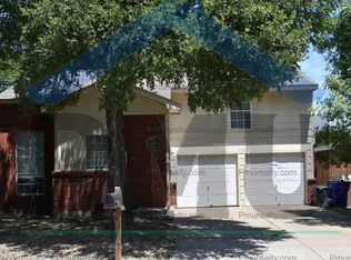 723 Swan Dr, Mansfield, TX 76063