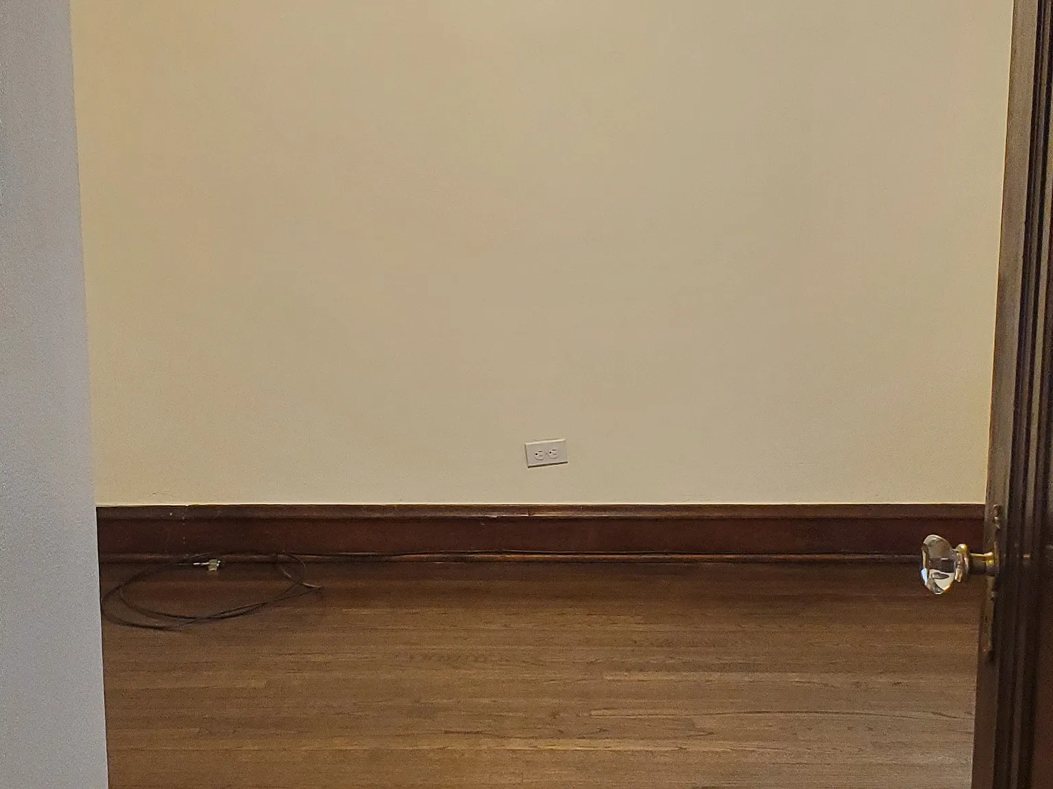 6203 S Menard Avenue — Photo 3