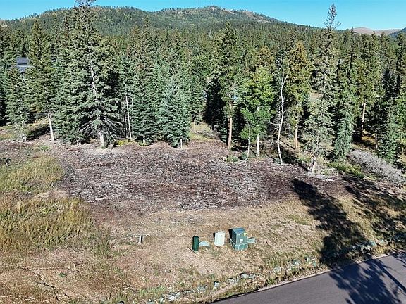 3rd image of 12 Trailside Rd