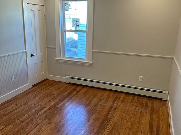 2nd image of 7 Oak St #1