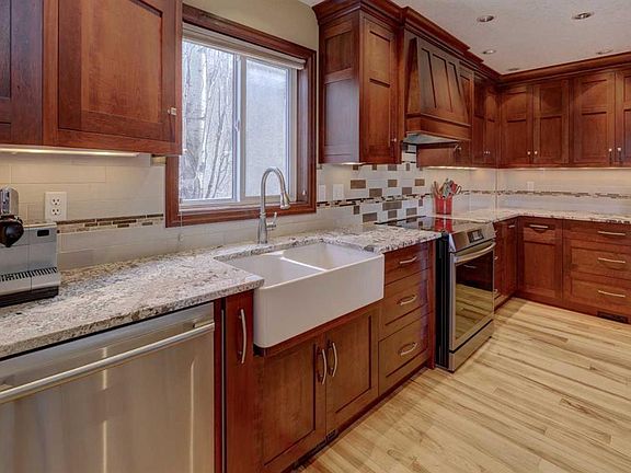 4th image of 66 S Scimitar Point NW