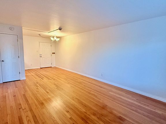 4th image of 718 N 4th St APT 14