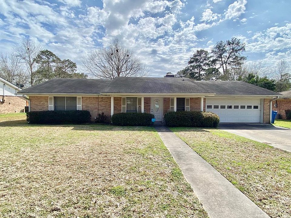 1st image of 104 Pinecrest Ct