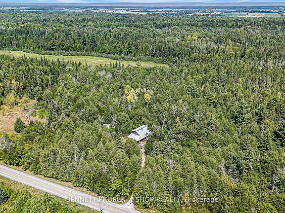 5th image of 2488 Marshwood Rd