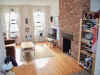 Rented by Warren T Real Estate Corp.