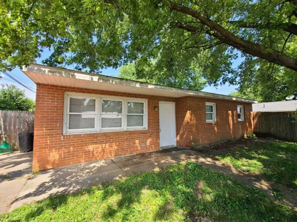 10042 Holland Dr, Dillsboro, IN 47018