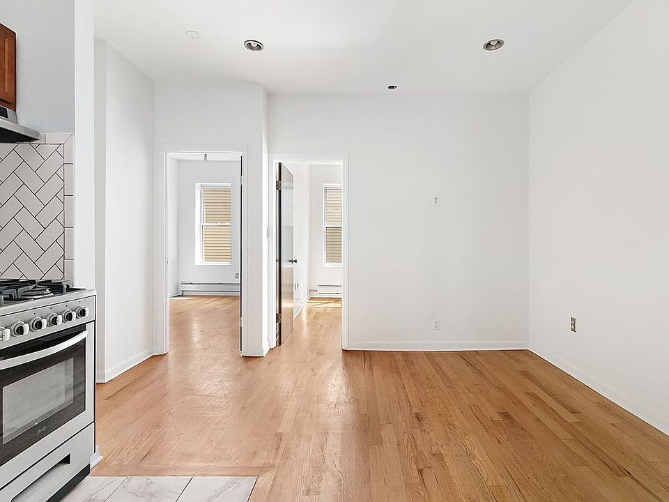1st image of 241 Howard Ave APT 3