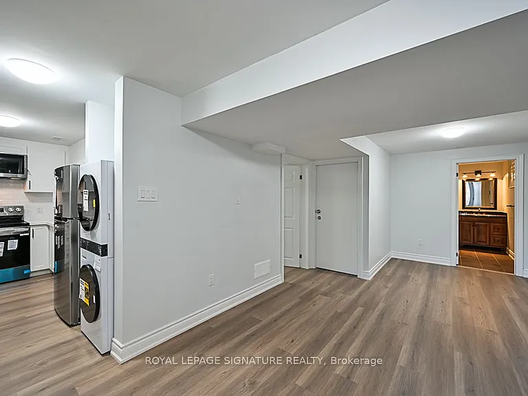 3 Searell Ave #BASEMENT — Photo 10