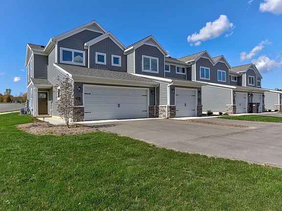 3rd image of 6103 Hanover Woods Dr