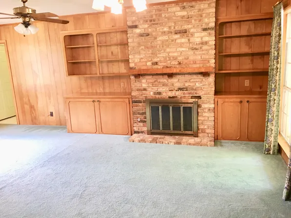 5735 Bellaire Ln, Beaumont, TX 77706