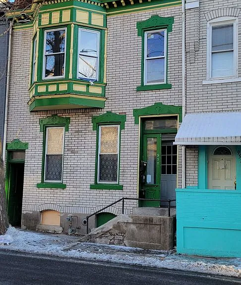 Liberty 950 W — Photo 1