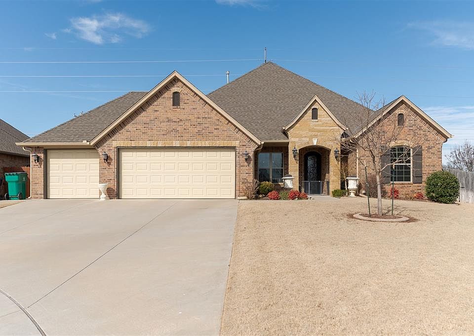 1st image of 13500 Matera Cir