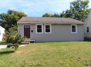 1042 Victoria Ave, Fairborn, OH