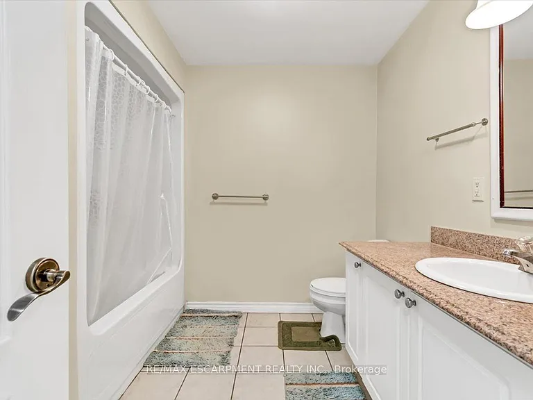 135 James St S #1503 — Photo 9